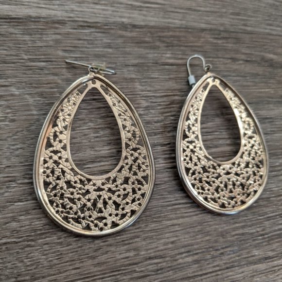 Gold Teardrop Cutout Earrings - Picture 3 of 3